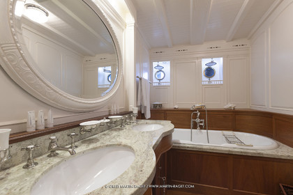 3 masts schooner Atlantic replica