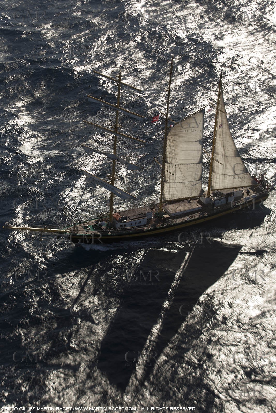 30 09 2013 - Toulon (FRA,83) - Toulon Voiles de Légende - Start towards La Spezia