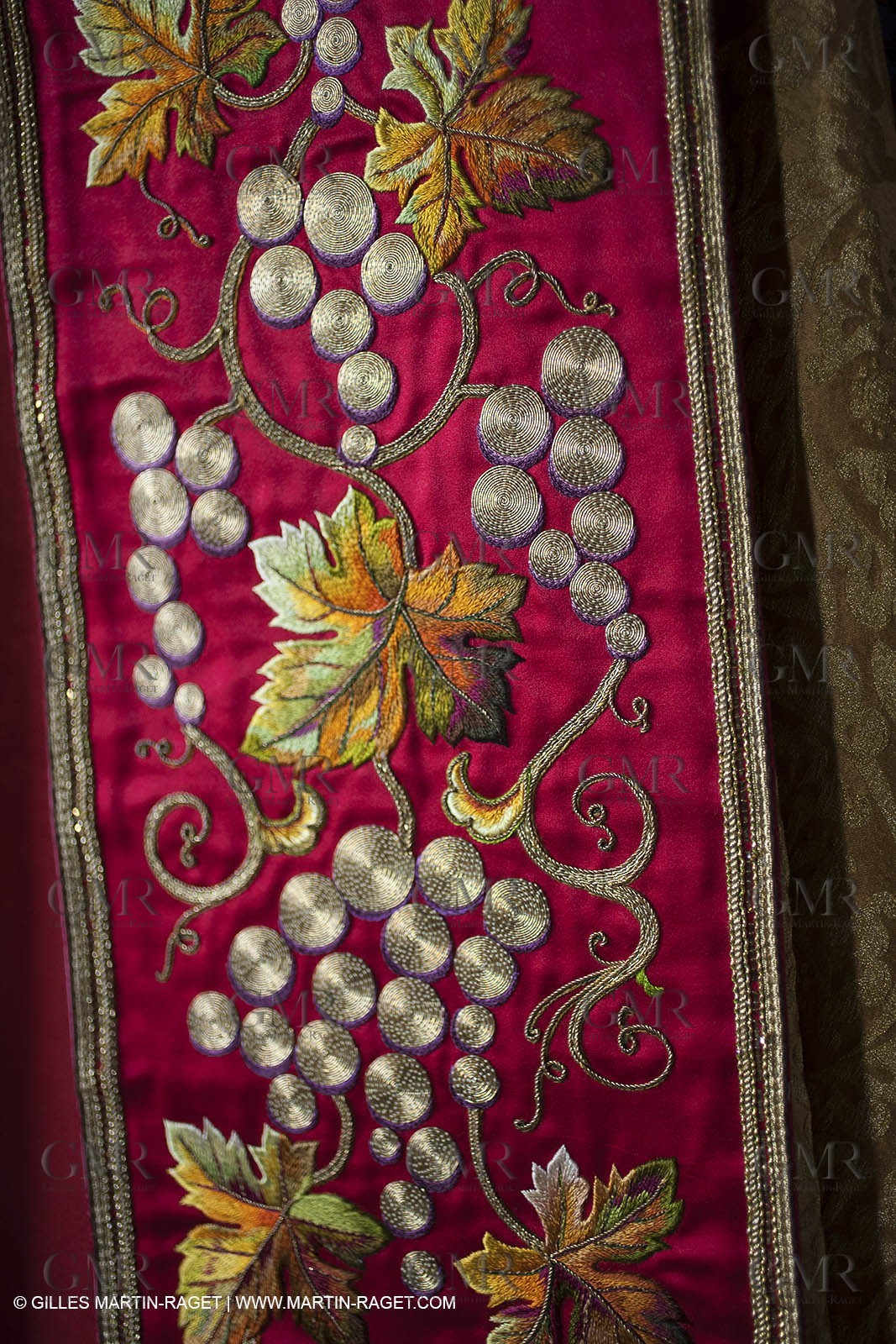 04 02 2013 - Marseille(FRA,13), Notre Dame de la Garde, liturgical clothing