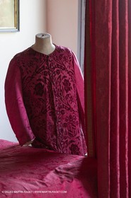 31 10 2013 - Ansouis (FRA,84) - Chateau d'Ansouis - Costumes de l'exposition Habits d'hommes