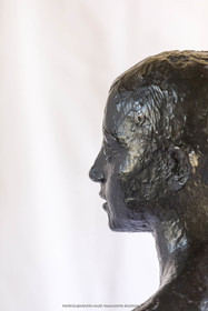 06 03 2016, Saint-Etienne du Grès (FRA,13), Oeuvre de Germaine Richier, Loretto I 1934, Bronze patiné foncé, Numéroté 4 6, fondeur Susse, Paris, 160 x 52 x 35 cm, Collection particulière