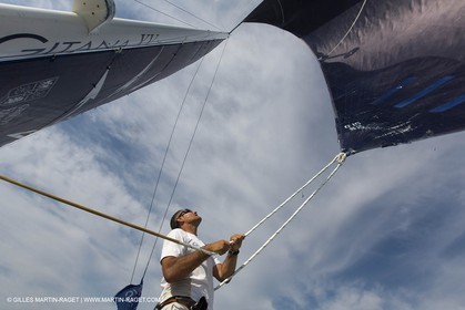 05 07 2012 - New York (USA) - Ocean Krys Race - Speed runs in fornt of NY city