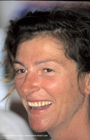 Route du Rhum 1990 - Florence Arthaud, victorieuse à Pointe à Pitre