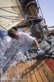 Classic Yachts, Tuiga