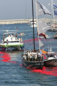 03 07 2007-Valencia (Spain)- 32nd America's Cup - Final Match - Day 8 - Alinghi vs Emirates Team New Zealand