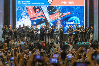19 10 2024, Barcelona (ESP), Louis Vuitton 37th America's Cup, Final Match, Race Day 6 , Prizegiving