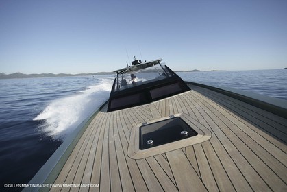 16 07 2007 - Portisco (Italie, Sardaigne) - Wally Power 47, 2007 version