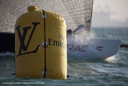 16 11 2010 - Dubai (UAE) - Dubai Louis Vuitton Trophy -  BMW ORACLE Racing Vs Synergy