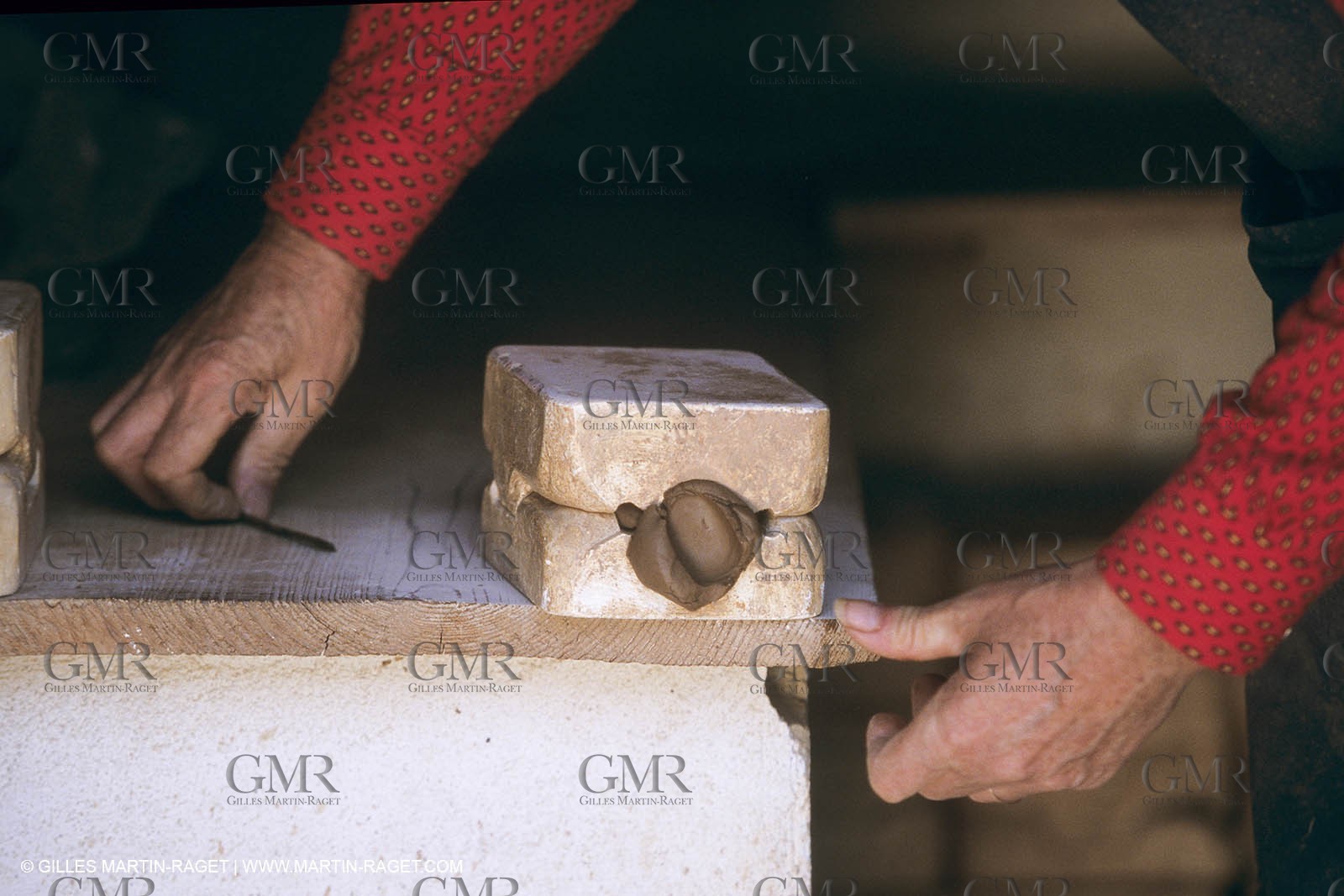 Baux de Provence, Cribs making
