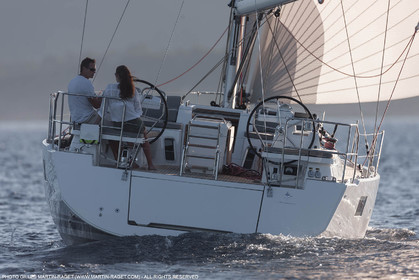 28 08 2016, Hyères (FRA,83), Chantier Jeanneau, Jeanneau Yacht 51