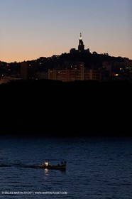 17 02 2012 - Marseille (FRA,13) - Arrivée dans le port de marseille à bord du Piana (Cie La Méridionale)