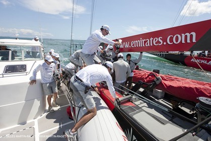23 01 2009 - Auckland (NZL) - Louis Vuitton Pacific Series - BMW ORACLE Racing - Tuning up onboard Emirates Team New Zealand yacht
