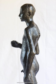 06 03 2016, Saint-Etienne du Grès (FRA,13), Oeuvre de Germaine Richier, Loretto I 1934, Bronze patiné foncé, Numéroté 4 6, fondeur Susse, Paris, 160 x 52 x 35 cm, Collection particulière
