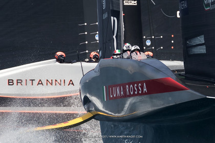 AC37_0824_GMR_3647_B