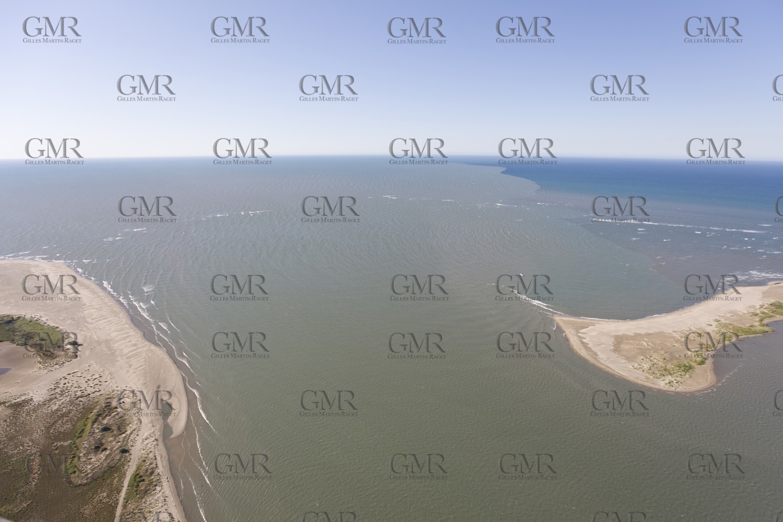 14 07 2008 - french coast in Fos gulf and Port de Bouc area