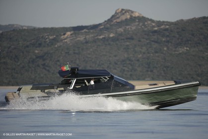 16 07 2007 - Portisco (Italie, Sardaigne) - Wally Power 47 millesime 2007