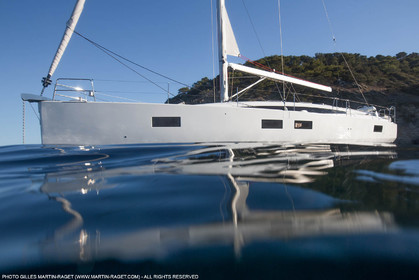 28 08 2016, Hyères (FRA,83), Chantier Jeanneau, Jeanneau Yacht 51