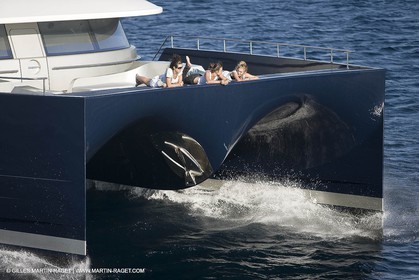13-07-07 - La Ciotat (FRANCE) - MotorYacht - Chantier H2X
