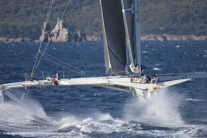 05 09 2009 - Hyères (FRA, 83) Hydroptère beat the overal sailing speed record with a run at 51,36 knts ( subjet to ratification by WSSRC)