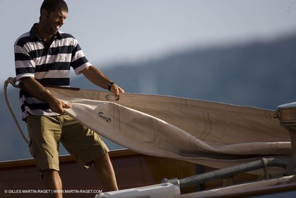 01 10 2006 - Saint Tropez (Fr) - Voiles de Saint Tropez 2006 - Arrivée de la Coupe du Yacht Club de France