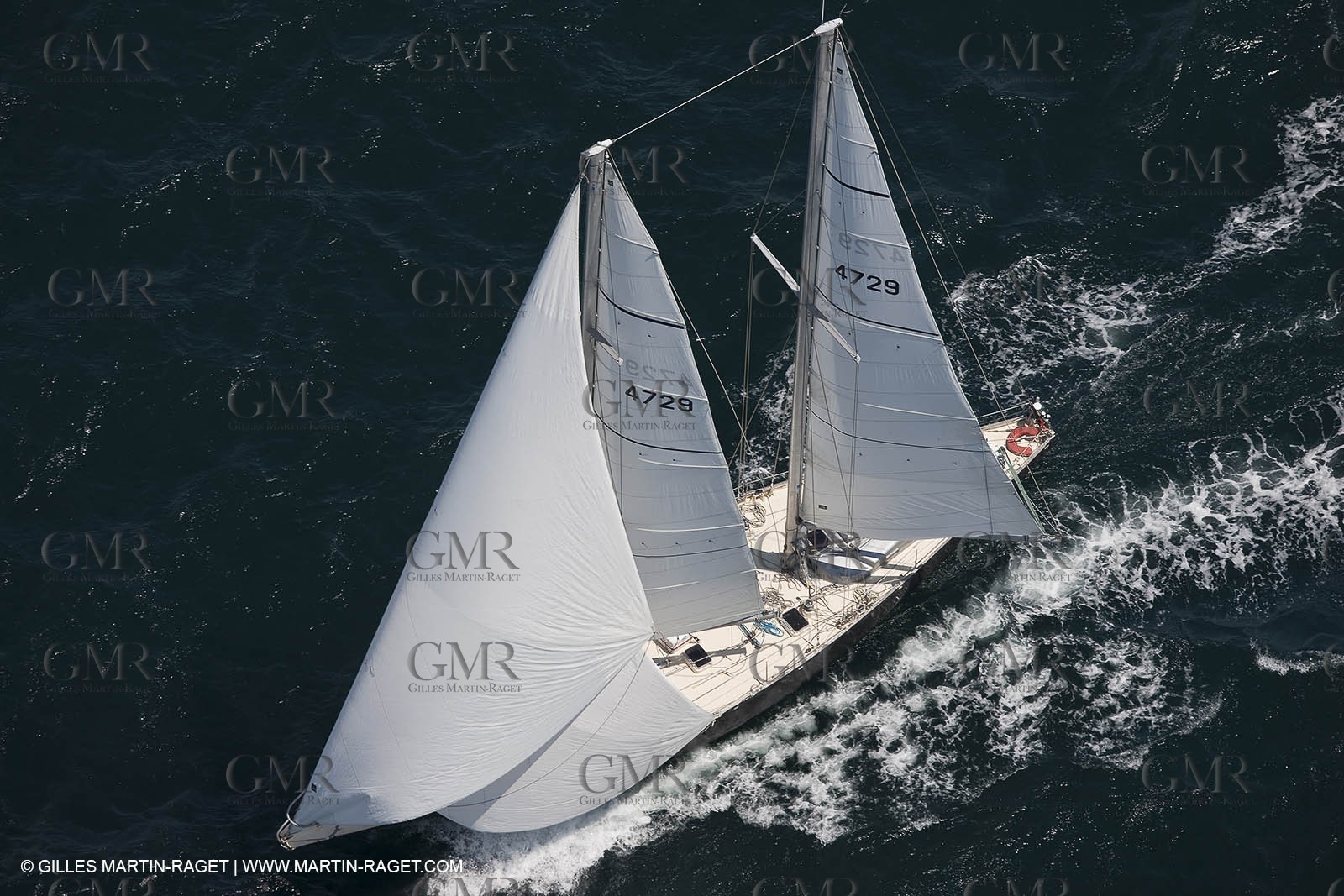 19 05 2010- Lorent- (FRA,56)  -  Pen Duick III