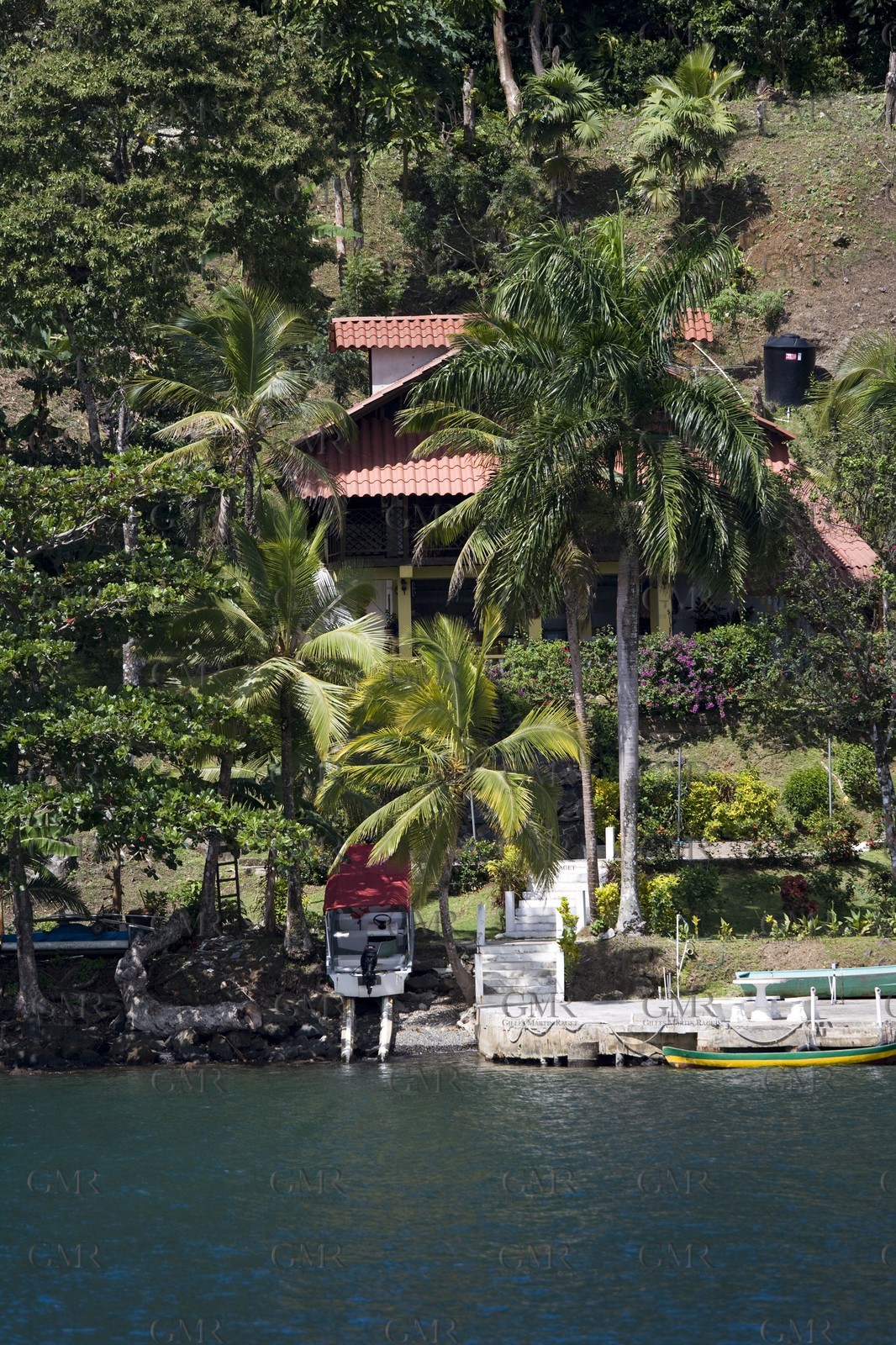 01 02 2008 - San Blas Archipelago (Panama) - Motor Yacht Senses