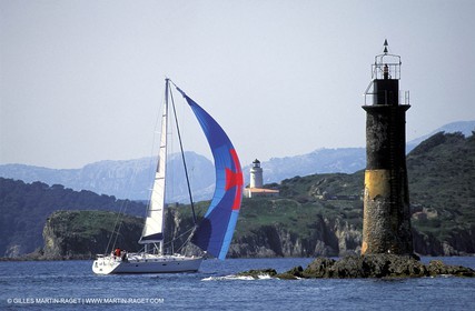 Monocoque de croisiere sous voile