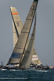 26 11 2010 - Dubai (UAE) - Dubai Louis Vuitton Trophy -1 2 final - BMW ORACLE Racing Vs All4One