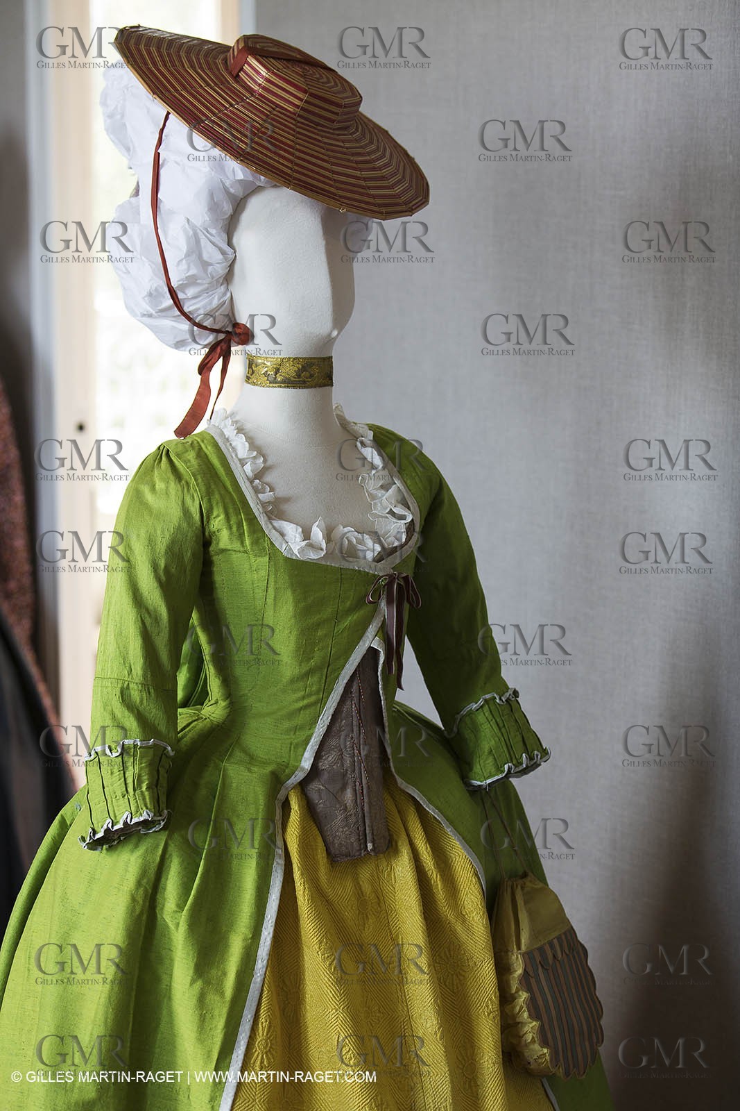 06 07 2012, Toulon (FRA,83), Villa Rozemaine, exhibition 'Fashion Dresses