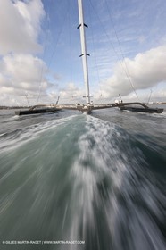 12 11 2009 - San Diego (USA, CA) - 33rd America's Cup - BMW ORACLE Racing - Wing trials, Day 2