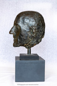 13 01 2003, Marseille (FRA,13), Oeuvre de Germaine Richier, Heinz, 1944, bronze patiné foncé, épreuve d'exposition, Fondeur : Susse, Paris, 30 X 19 X 24 cm, collection particulière