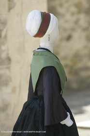 May 2004 - La Tour d'Aigues (FRA, 84) - Old costumes for women of the South exhibition
