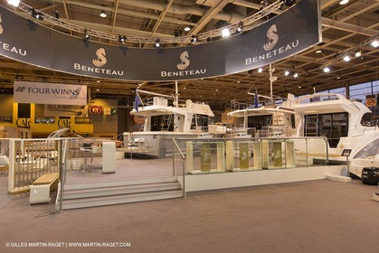 10 12 2013 - Paris (FRA,75) - Salon Nautique de Paris - Stand Beneteau