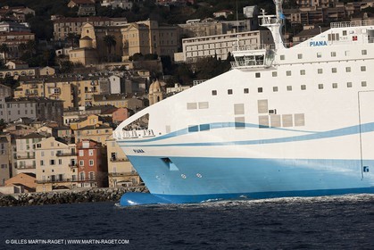 18 12 2011 - Bastia (FRA, Corsica) - Ship Company La Meridionale - The Piana