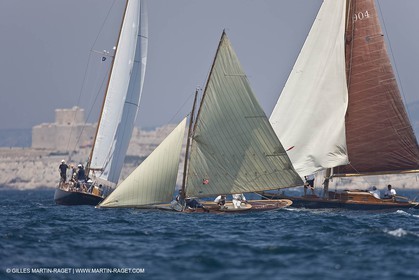 Sailing, Classic yachts, Voiles Vieux Port 2009, Marseille (FRA)