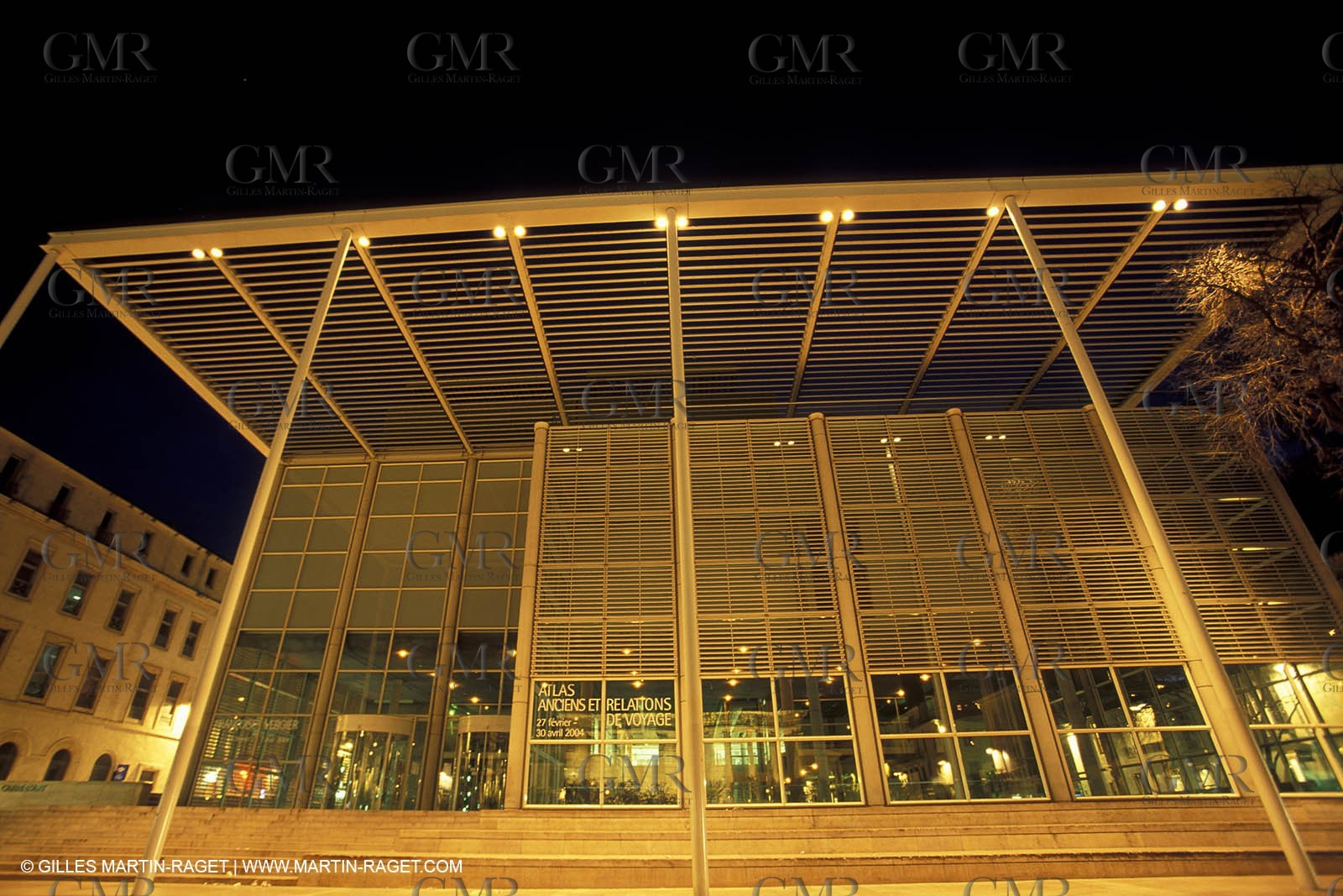 Nîmes - Arts square