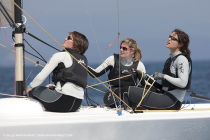 20 04 2010 - Hyères (FRA,83) - SOF 2010 - Zhik Team - women Match Racing - Leroy Pruvot  Bertrand
