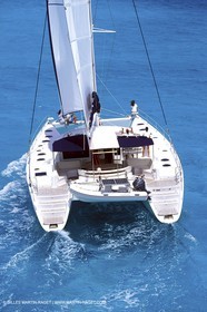 Multicoque sous voile