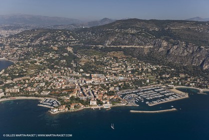 28 07 2007 - St Jean Cap Ferrat - SuperYachts - Motor Yachts - Hampshire