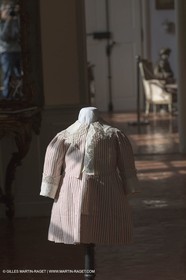 31 10 2013 - Ansouis (FRA,84) - Chateau d'Ansouis - Costumes de l'exposition Habits d'hommes