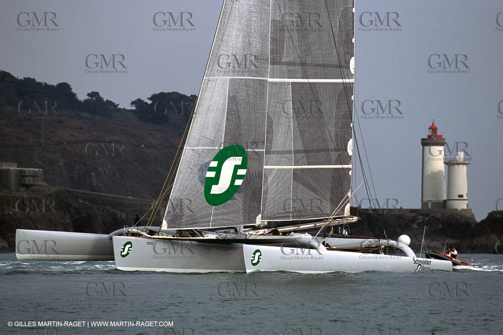 Geronimo - Jules Verne Trophy 2001 start - Brest