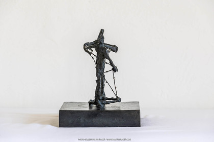 12 07 2020, St Rémy de Provence (FRA,13), Oeuvre de Germaine Richier, Le Sablier I 1946, Bronze patiné foncé, Epreuve d'exposition, Fondeur L.Thinot, Paris, 20,5 x 17 x 17 cm, Collection particulière