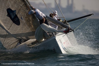 26 11 2010 - Dubai (UAE) - Dubai Louis Vuitton Trophy -1 2 final - BMW ORACLE Racing Vs All4One