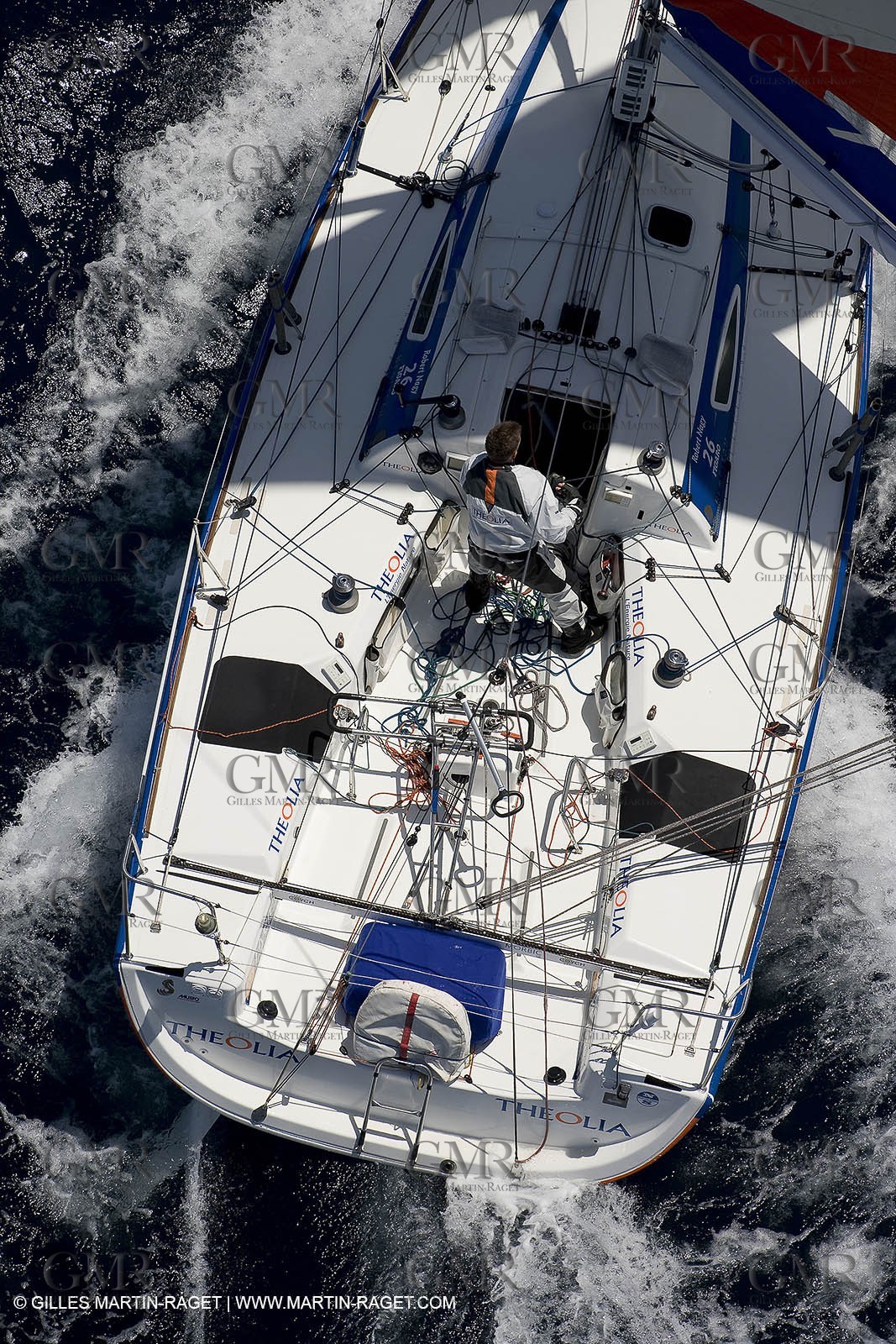 06-26-2007 - FIGARO II - THEOLIA - Skipper : Robert Nagy - Training off Marseille (south France) with strong wind conditions