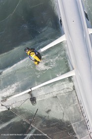 21 12 2008 - Port Saint Louis du Rhône (FRA, 13) - L'Hydroptère peu après son chavirage survenu lors d'une tentative contre le record de vitesse absolu à la voile