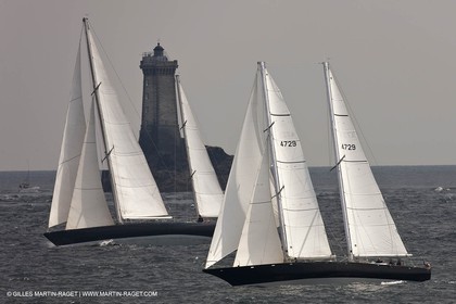 19 05 2010- Sein - (FRA,56)  -  Pen Duick III and Pen Duick VI in the Sein island straight