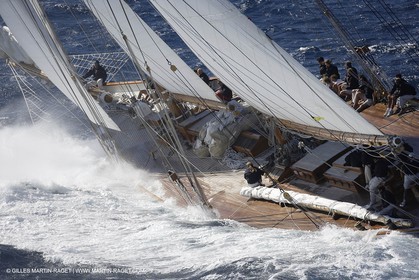 07 10 2006 - Saint Tropez (Fr) - Voiles de Saint Tropez 2006 - Classic Yachts - Eleonora Eleonora -