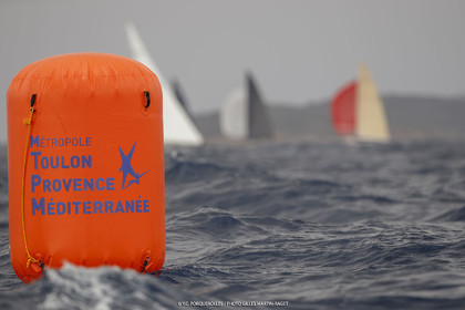 19 06 2024, Porquerolles Island (FRA), Championnat du monde des 12 m JI 2024, Race Day 1
