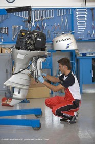 Bateaux à moteur, entretien technique