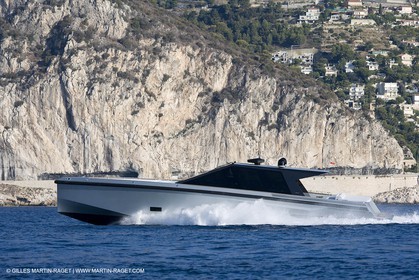 29 09 2007 - St Jean Cap Ferrat - Wally Yachts - Wally Power 70 - Lau Lau